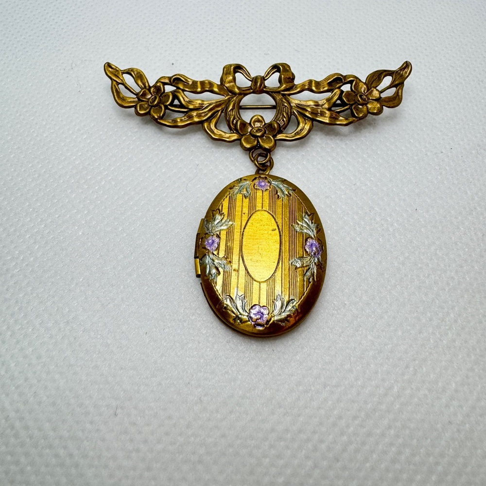 Elegant Gold Floral Locket Brooch